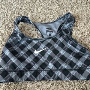 Nike small tank top gray